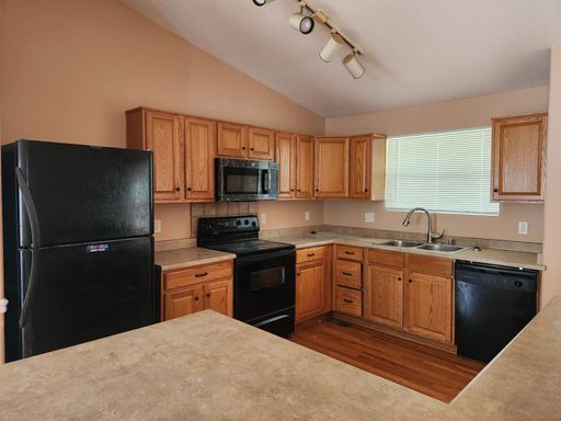Listing photo thumbnail
