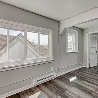 Listing photo thumbnail