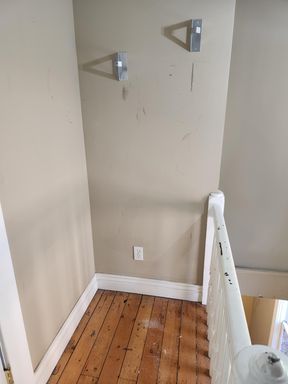 Listing photo thumbnail