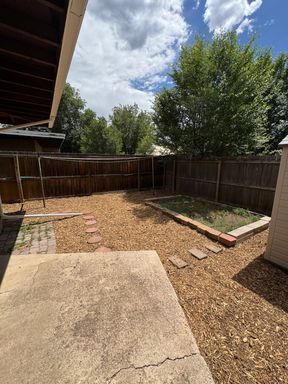 Listing photo thumbnail