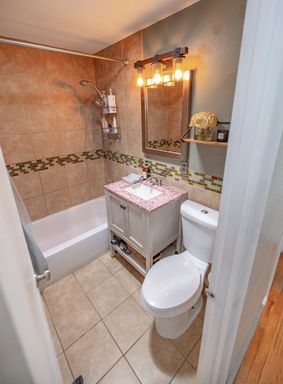 Listing photo thumbnail
