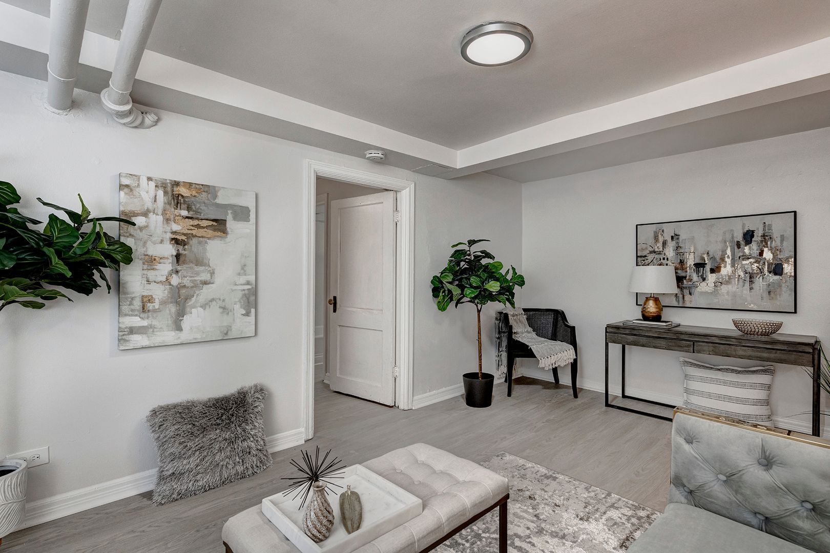 Denver Apartment: 1120 S. Logan Street #6