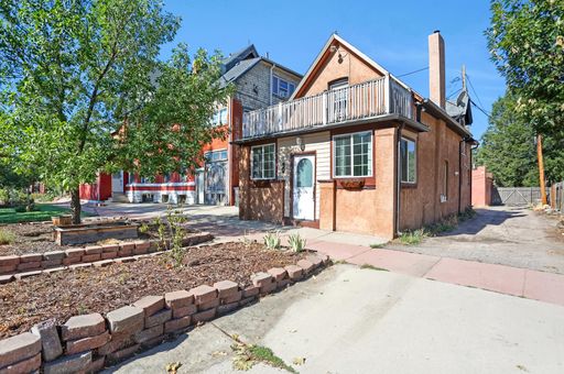 Listing photo thumbnail