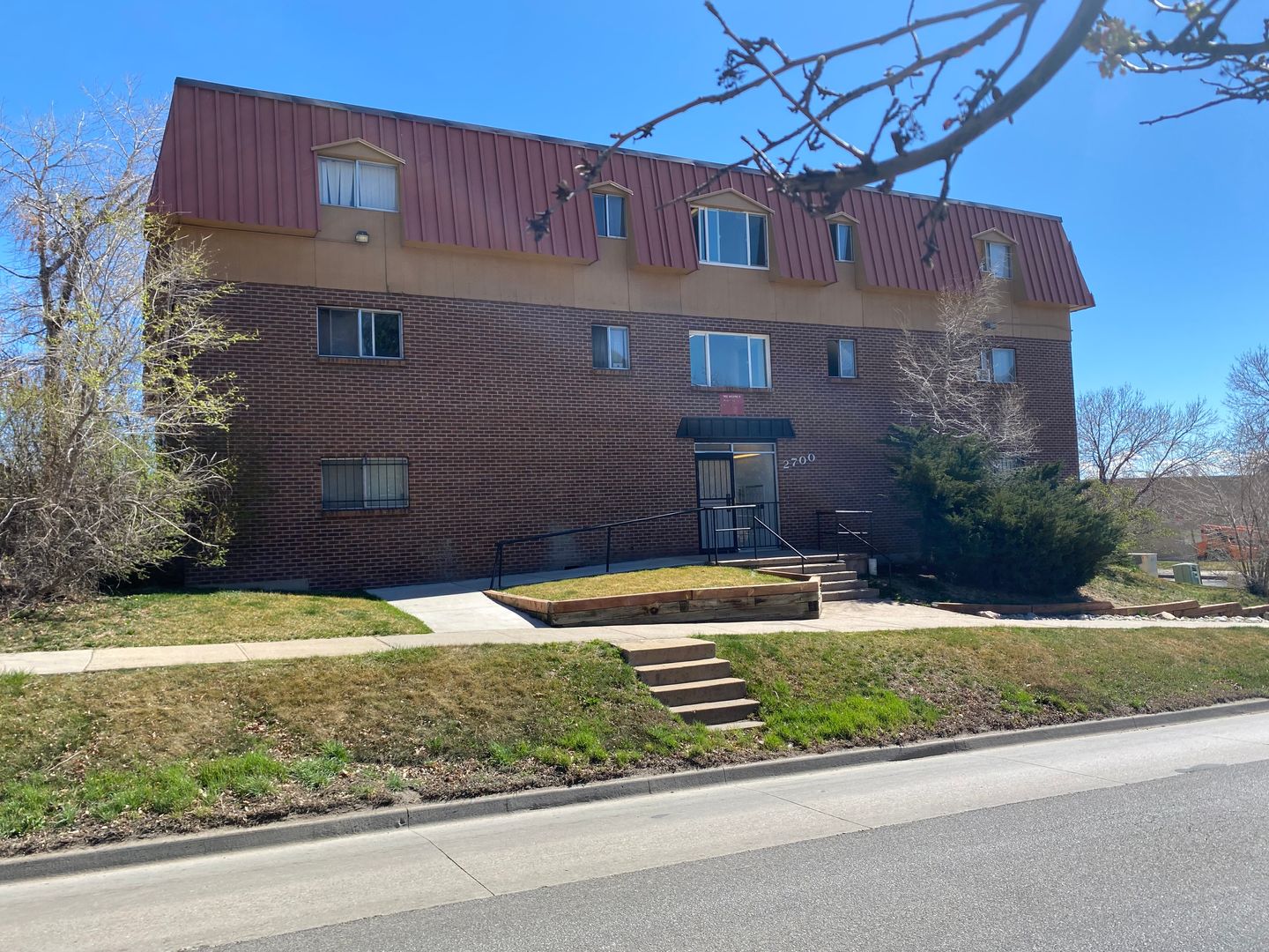 Newly renovated 2 bedroom 2 bath