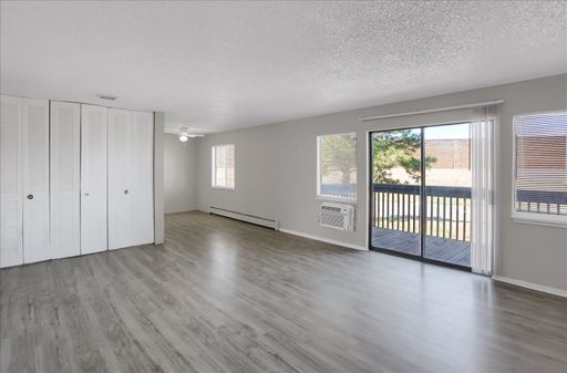 Listing photo thumbnail