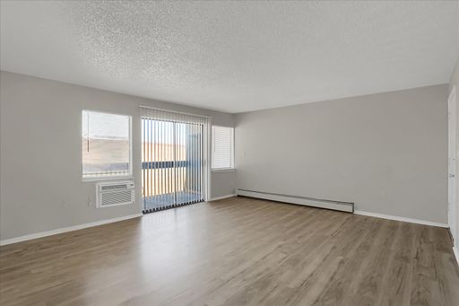 2210 N Billing st, 10-06, Aurora, CO 80011