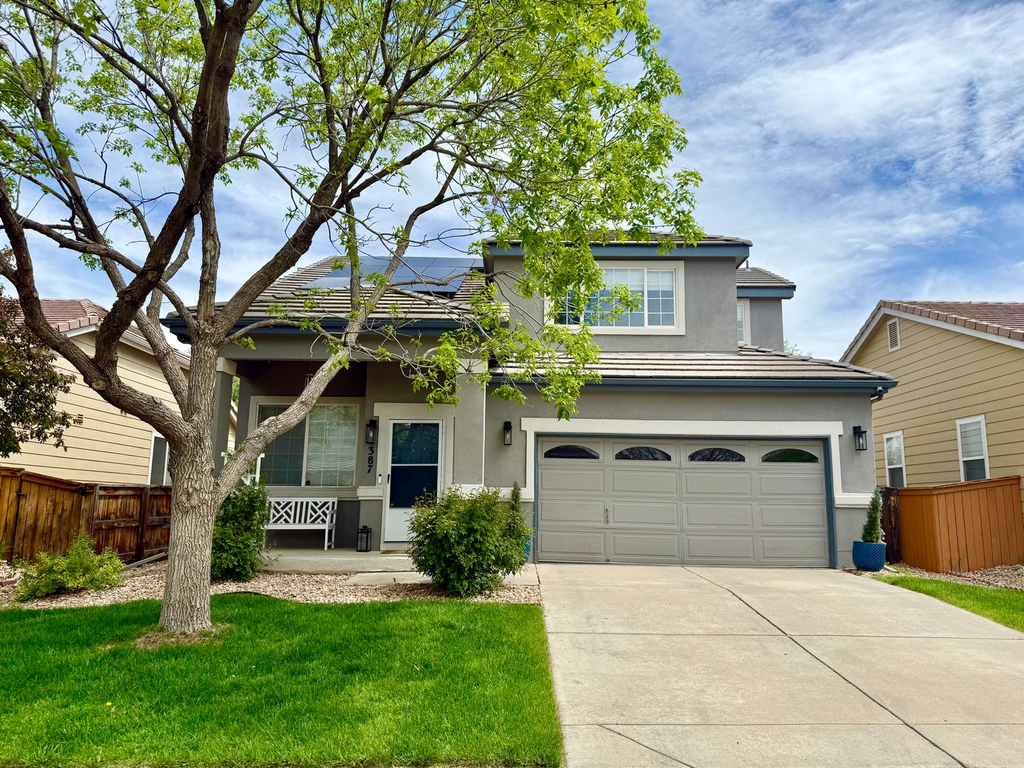 Aurora House: 387 Ivory Circle