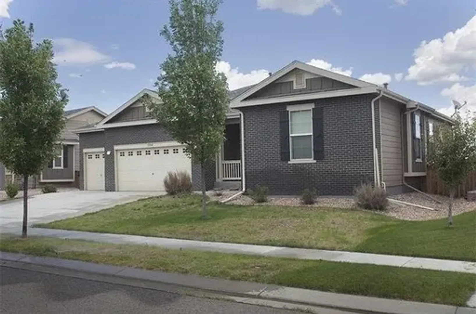Brighton House: 12360 Village Circle