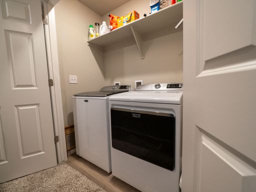 Listing photo thumbnail