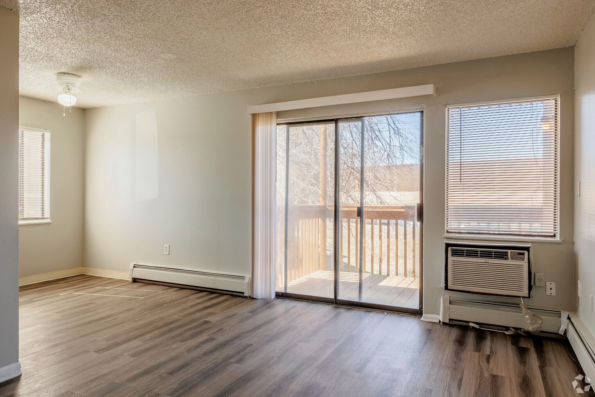 Aurora Apartment: 14155 E. Montview Boulevard
