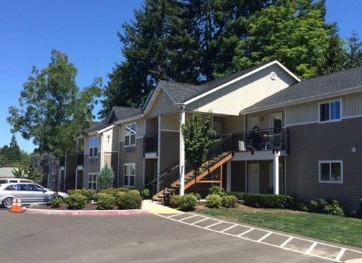 Spacious 3 bedroom 2 Bathroom Apartment – photo 1