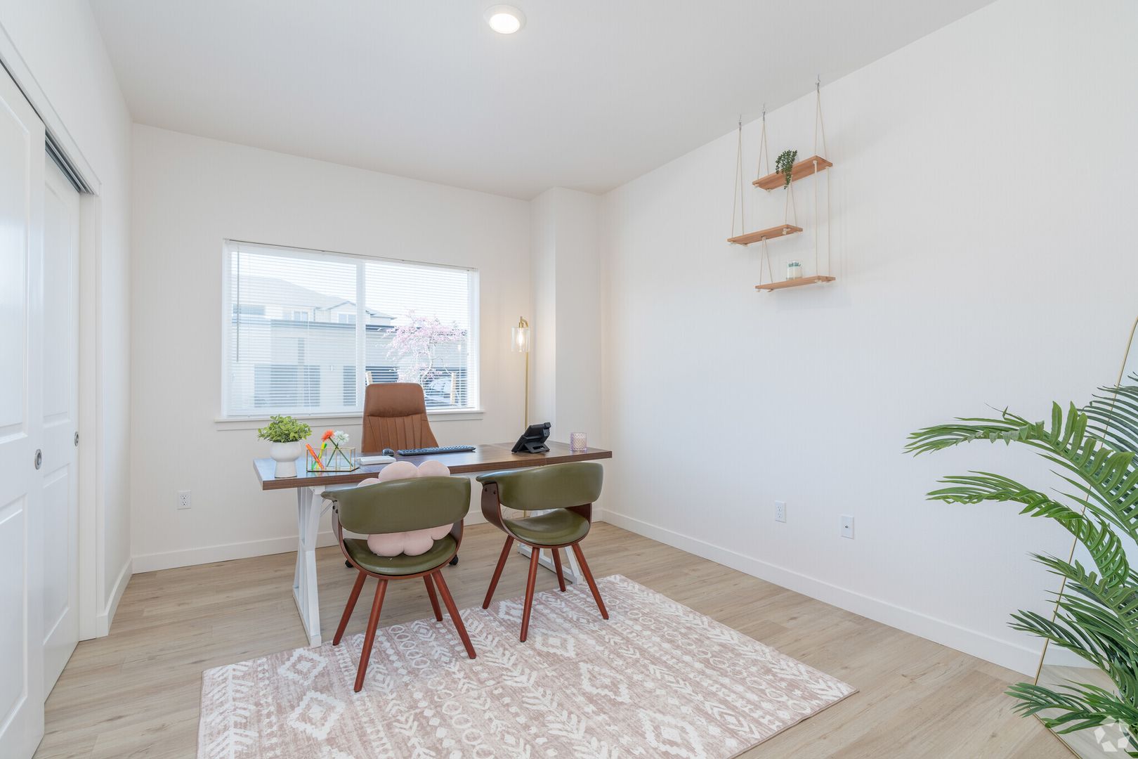 Work space at Woodburn Villas