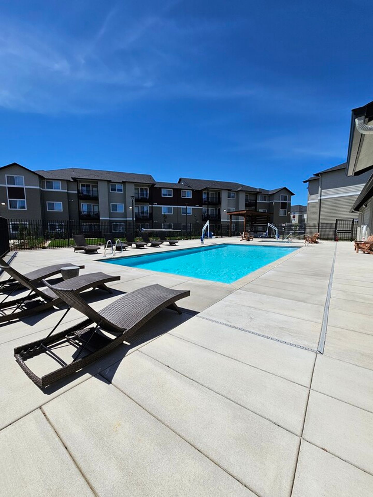 Woodburn Villas 8 of 12
