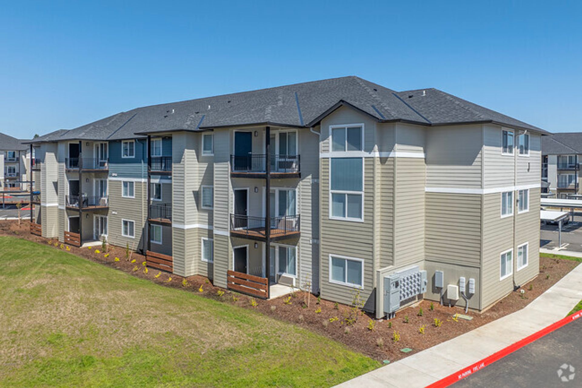 Woodburn Villas 2 of 12