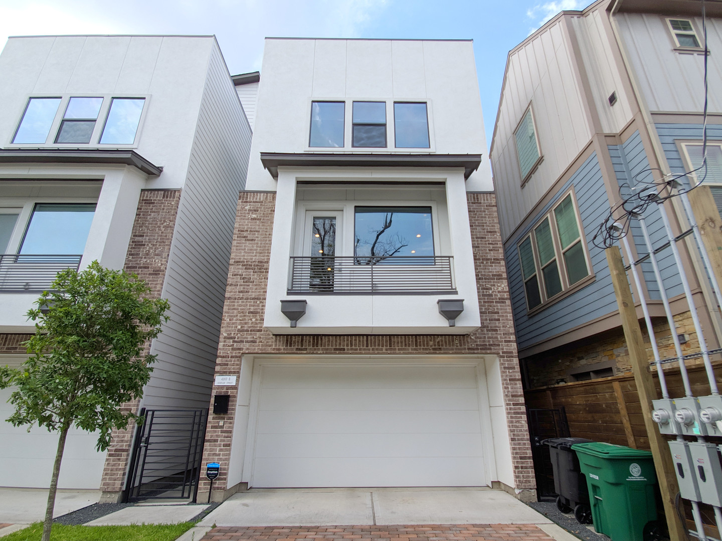 Houston House: 4307 Schuler St., #B