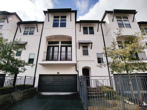 3 Bedroom Townhome – 2311 Arabelle St., Houston, TX 77007-1818