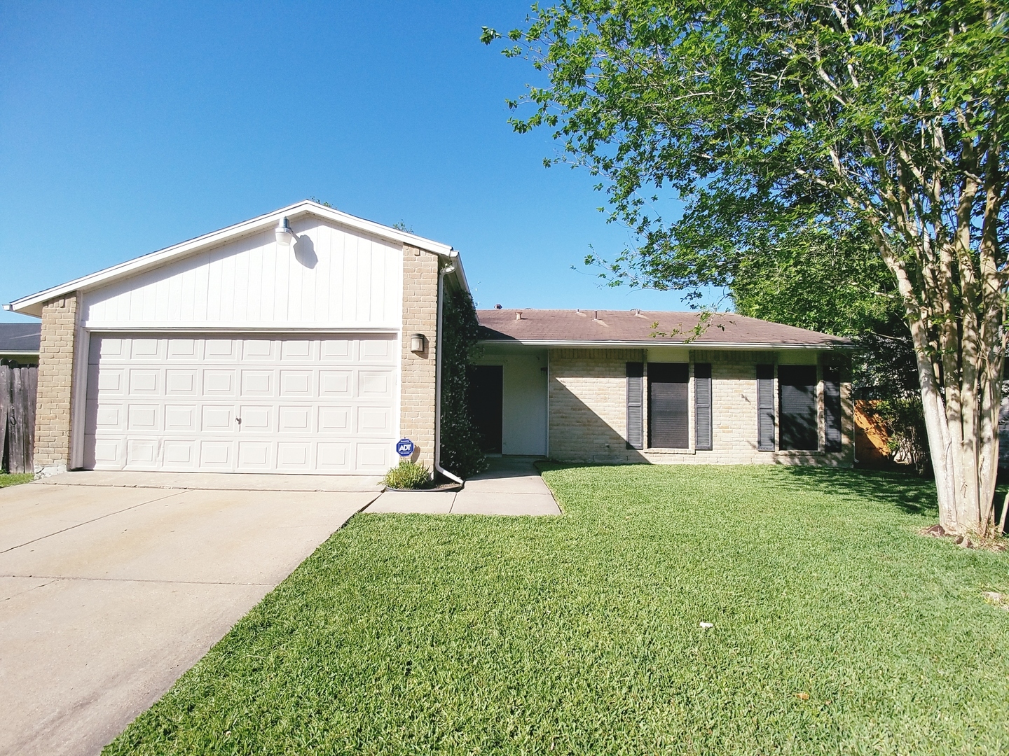 Richmond House: 6927 Tara Dr.