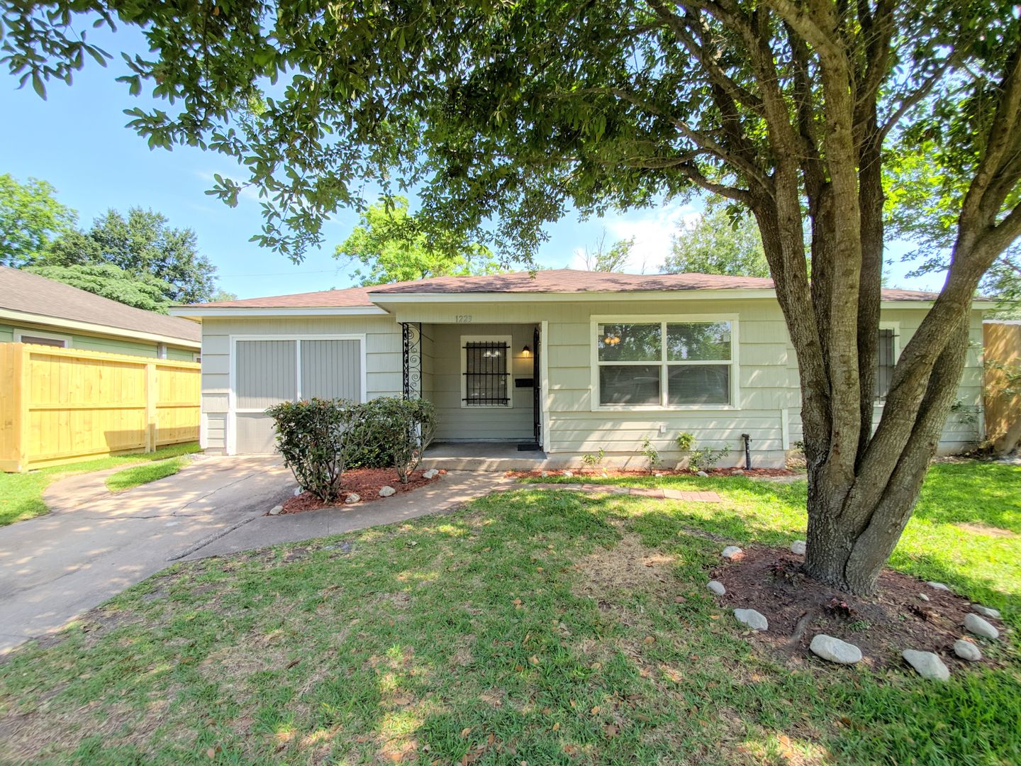 Houston House: 1223 Shawnee St.