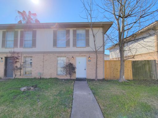 3 Bedroom Townhome – 1924 Upland Dr., Houston, TX 77043-3022