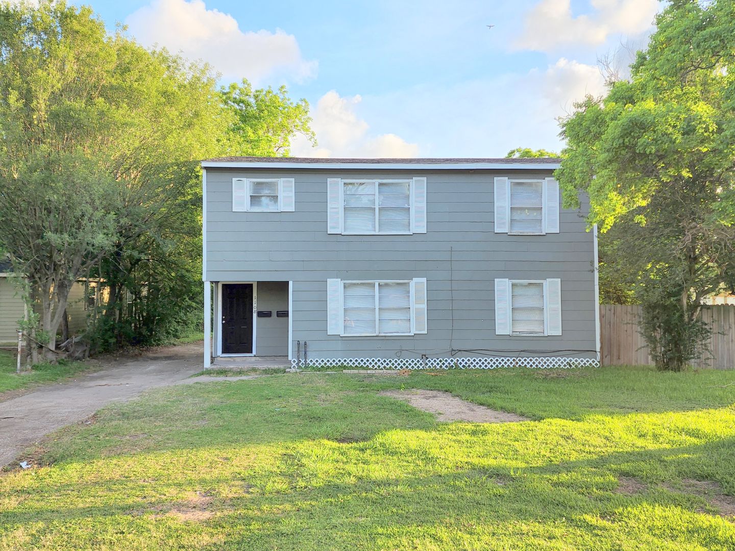 Texas City House: 1106 2nd Ave N.