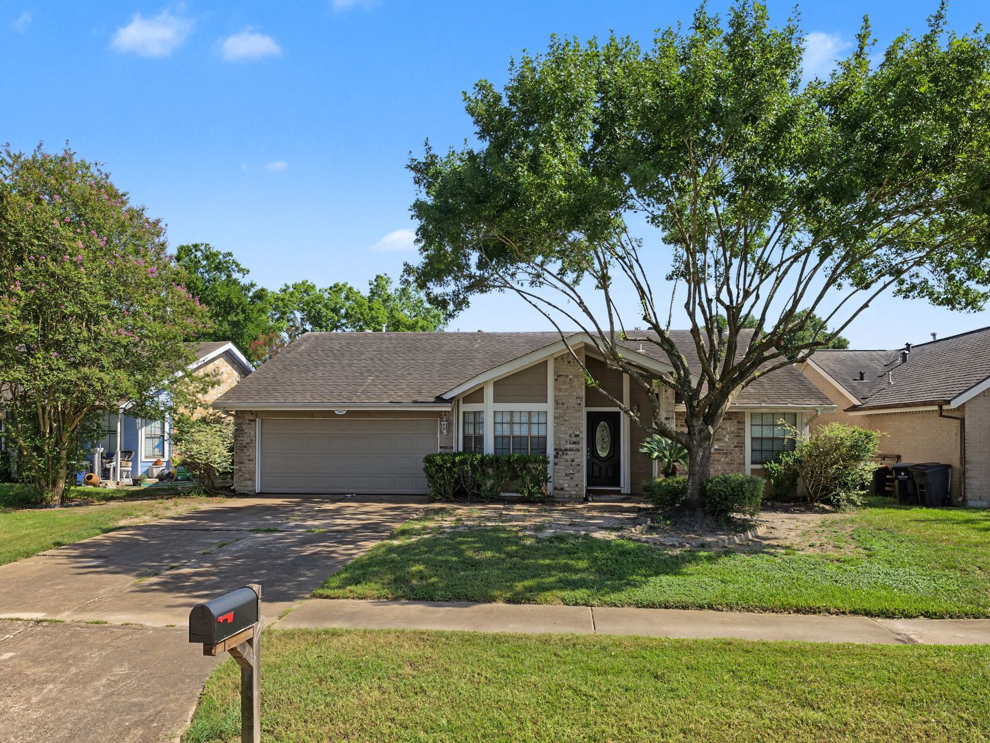 Katy House: 22511 Braken Manor Ln.