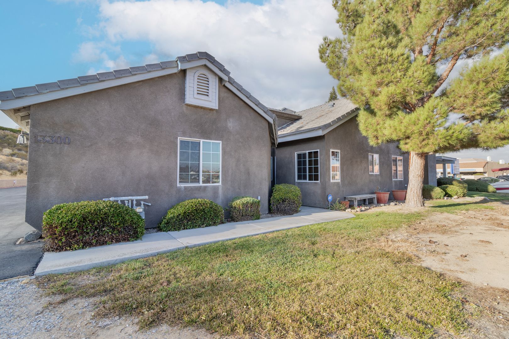 Victorville House: 13300 Spring Valley Parkway #A