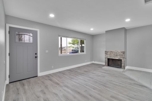 Remodeled Desert Apartment – photo 1