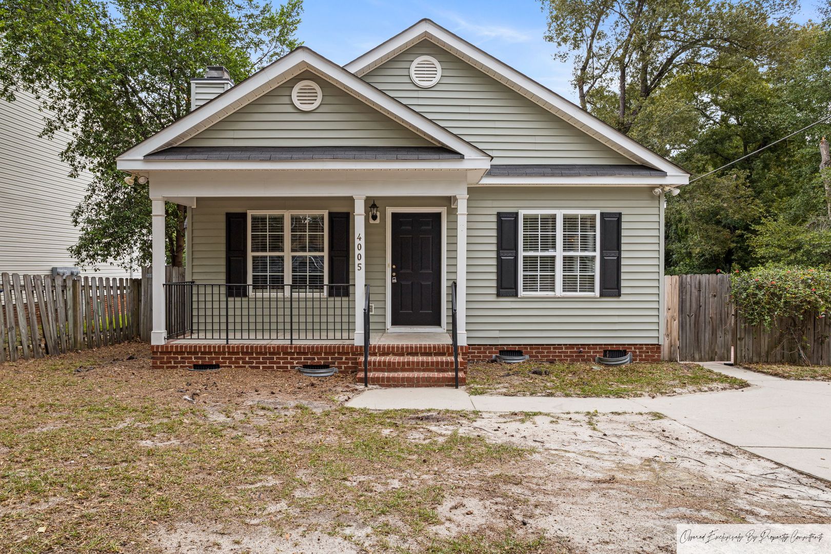 Columbia House: 4005 Hickory Street