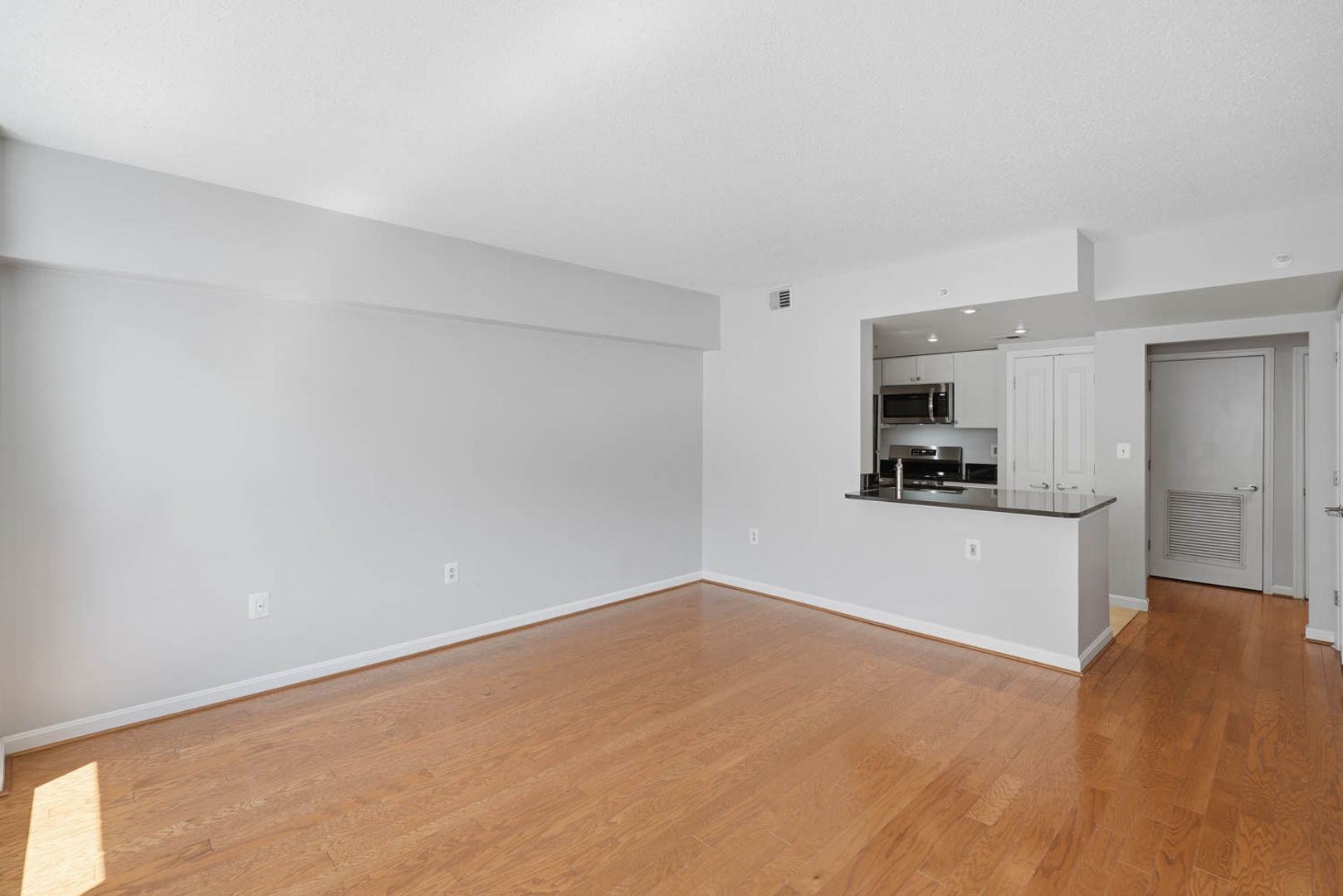 Washington Condo: 1225 13th St NW #508