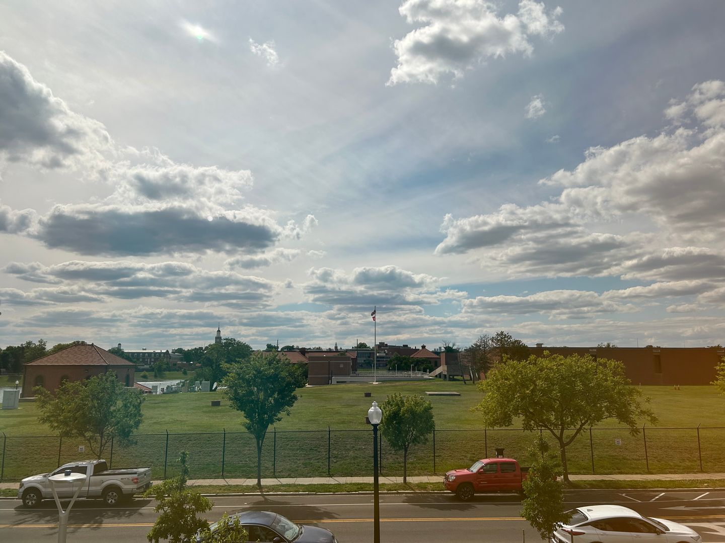 Washington House: 2607 1st St NW #R