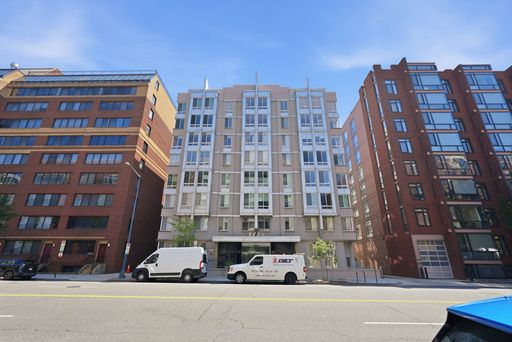 Logan Circle Condo | 1 Bed | 1 Bath | 625 Sf – photo 1