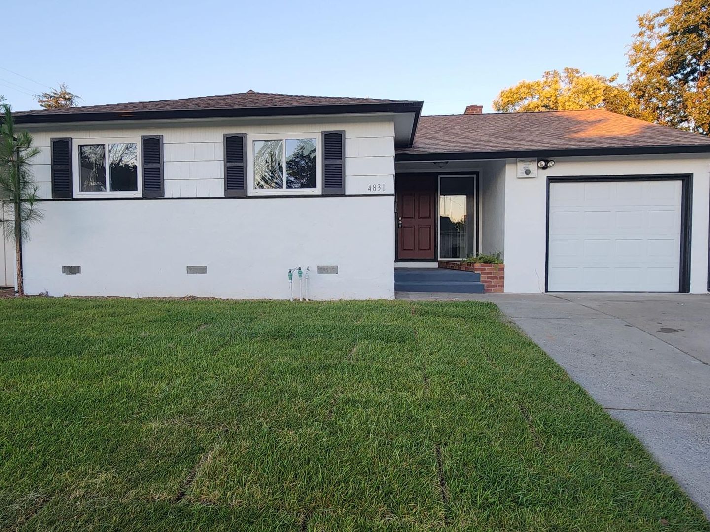 Sacramento House: 4831 76th Street