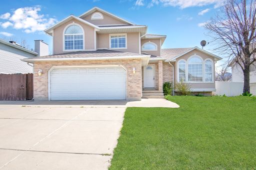 Amazing 4 Bed - 3.5 Bath, Pet-Friendly Layton Home! Available on September 8th! – photo 1