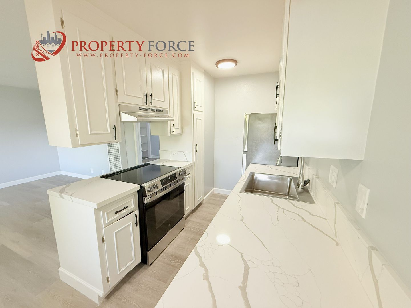 Redwood City Apartment: 1227 Ebener St