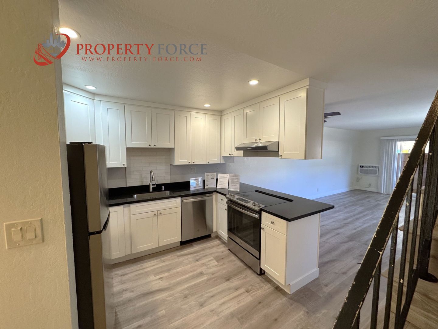 Sunnyvale Apartment: 946 Tamarack Ln