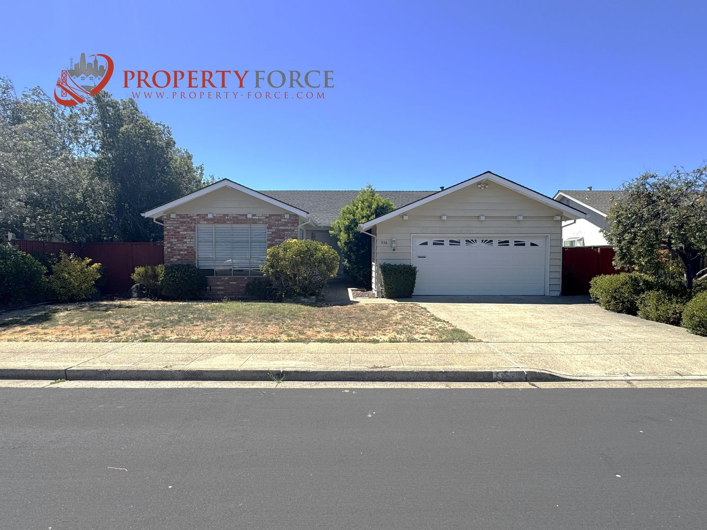 Foster City House: 936 Constitution Dr