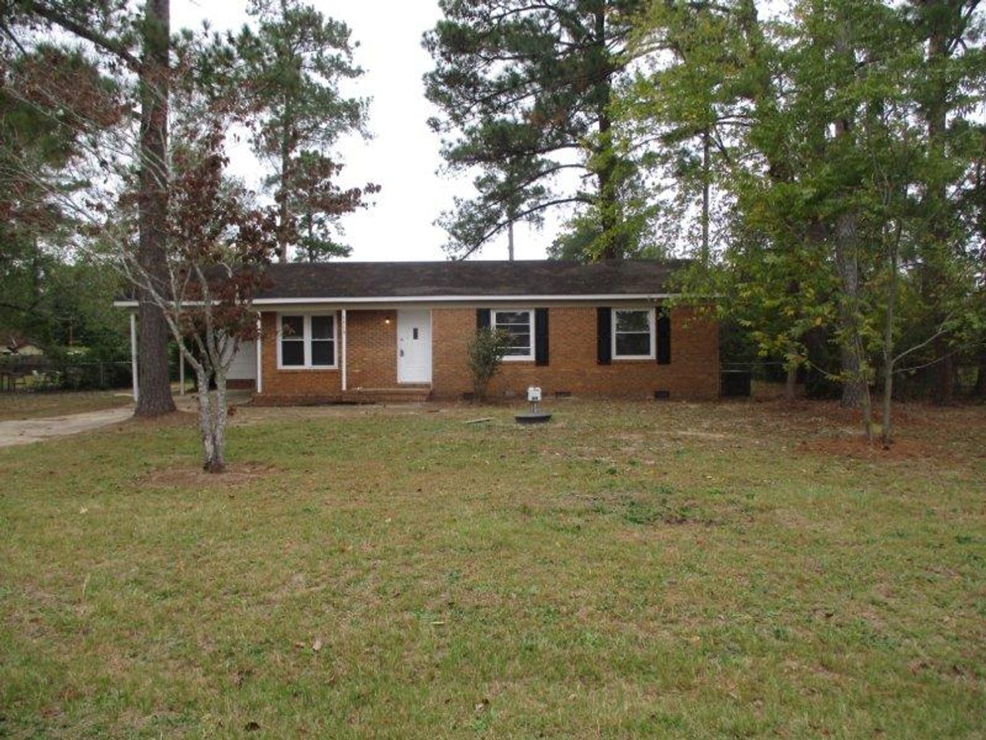 Fayetteville House: 6430 Waldos Beach Rd