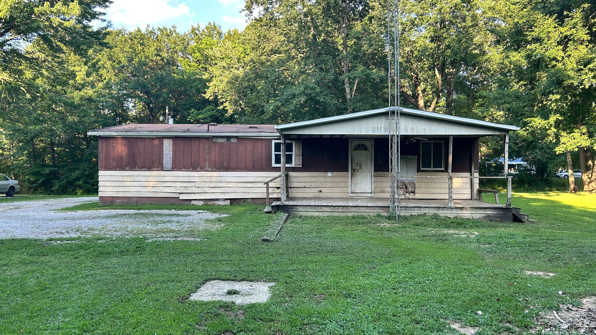 Mount Vernon House: 2913 Brownsville Rd.
