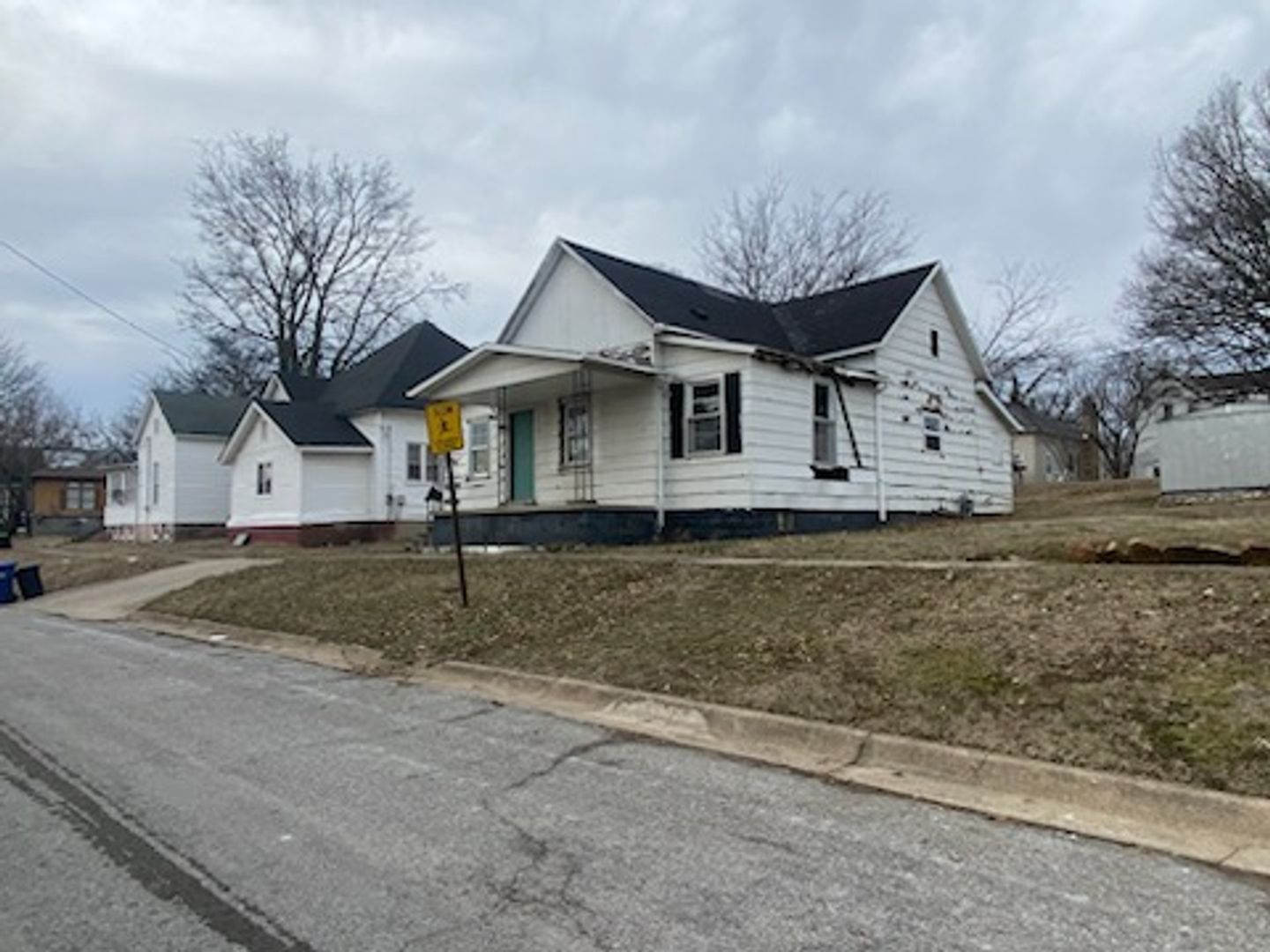 Now Available!! Fixer Upper! - $390 Month / $500 Down