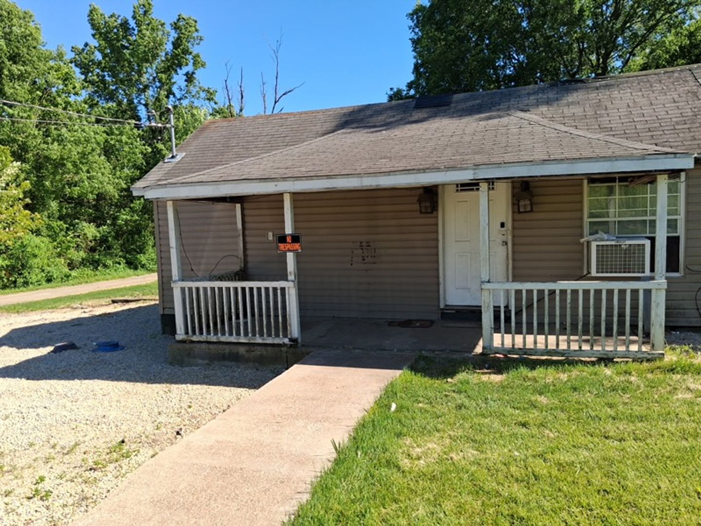 Park Hills House: 634 Gasconade Ave