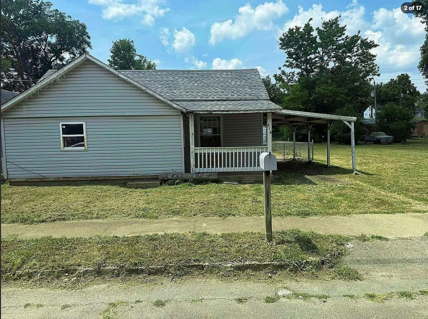 Park Hills House: 414 Camilla Ave
