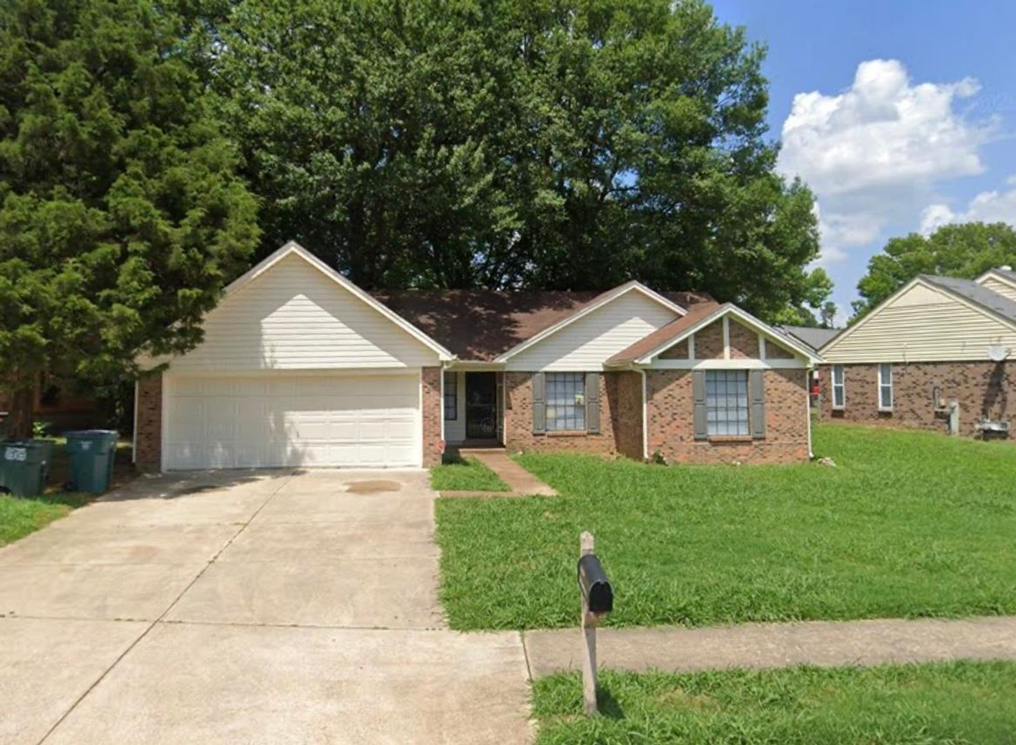Memphis House: 5120 Twinmeadows