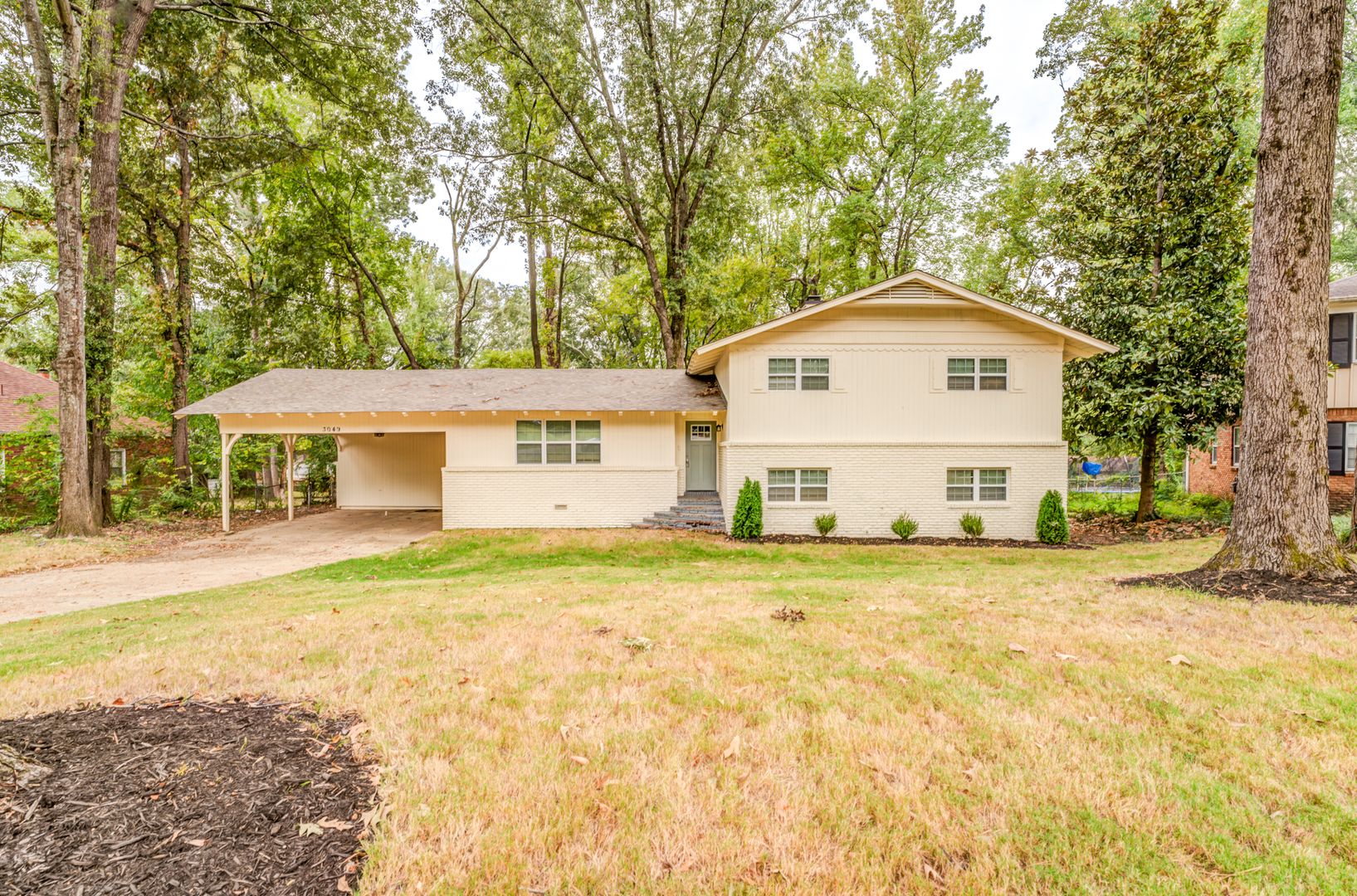 Memphis House: 3049 Kirkcaldy Rd