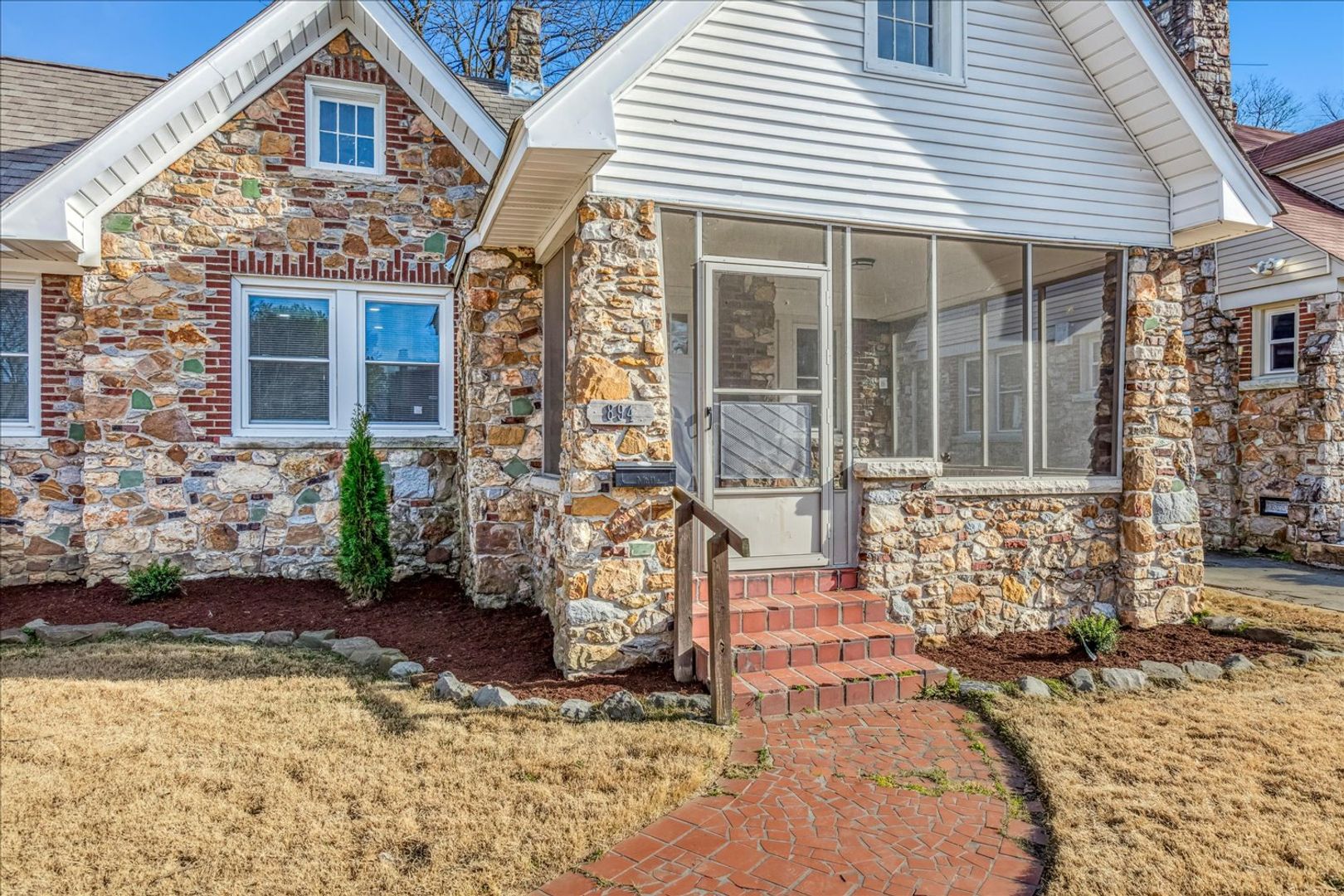 Memphis House: 894 Idlewild st