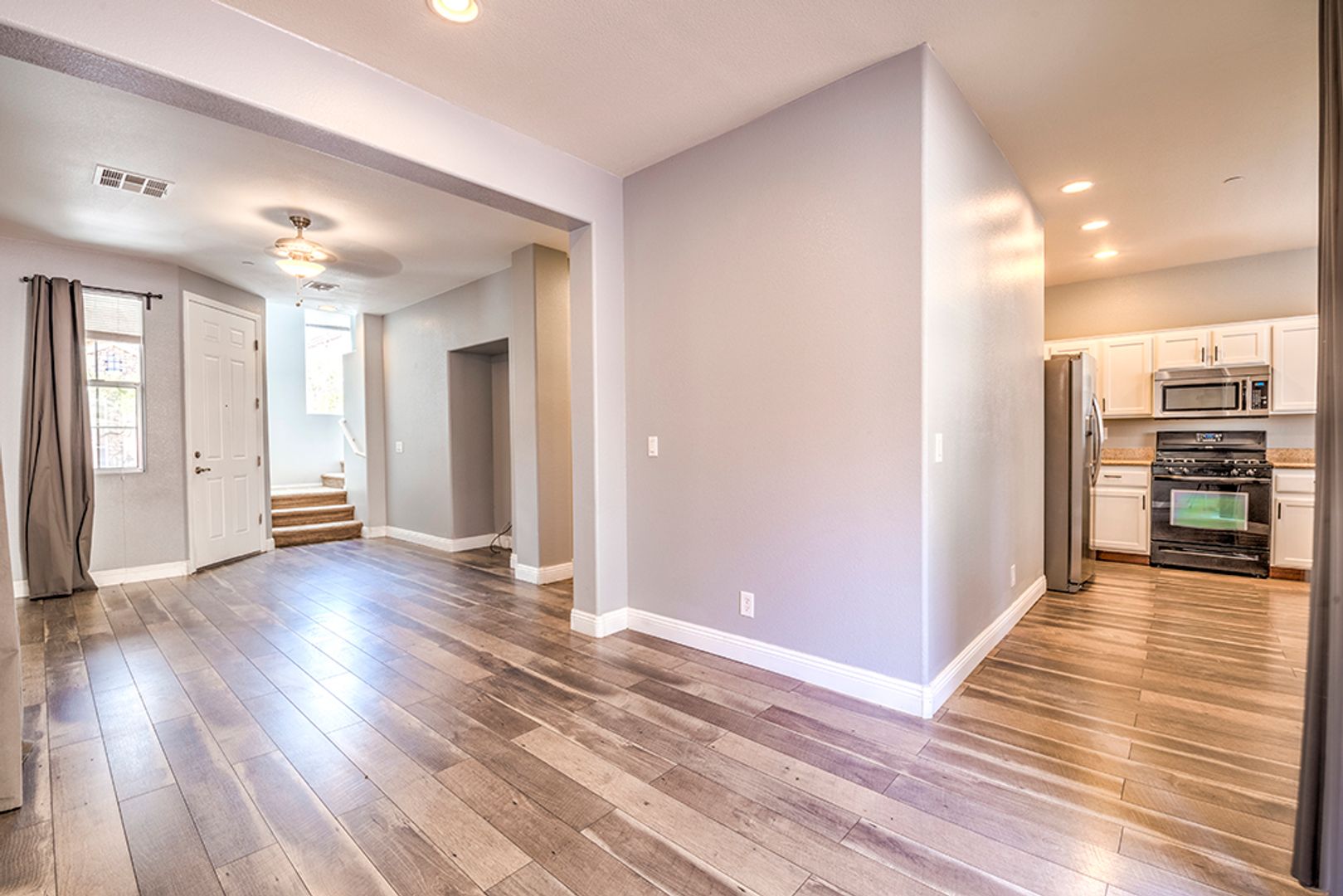 Las Vegas House: 7568 Swan Cove Ct