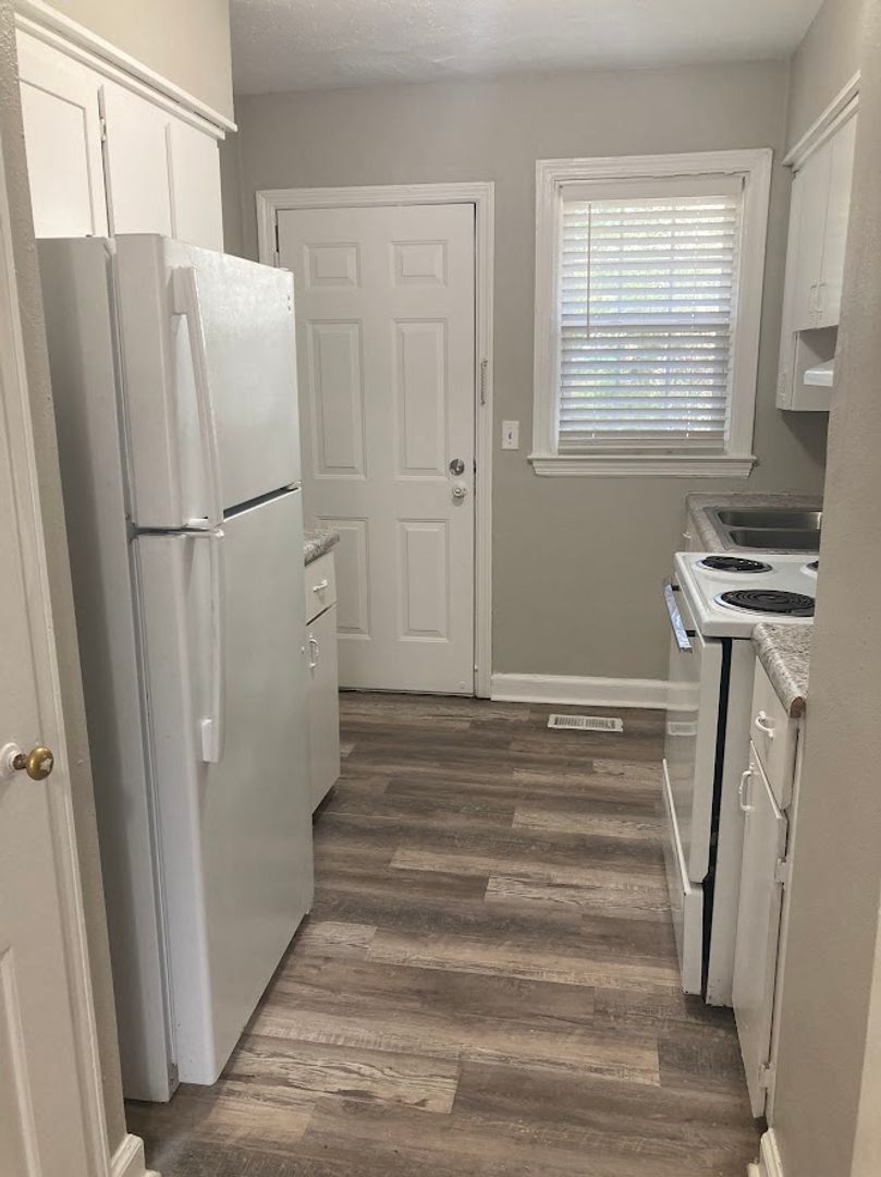 Macon Apartment: 3324 Vineville Ave