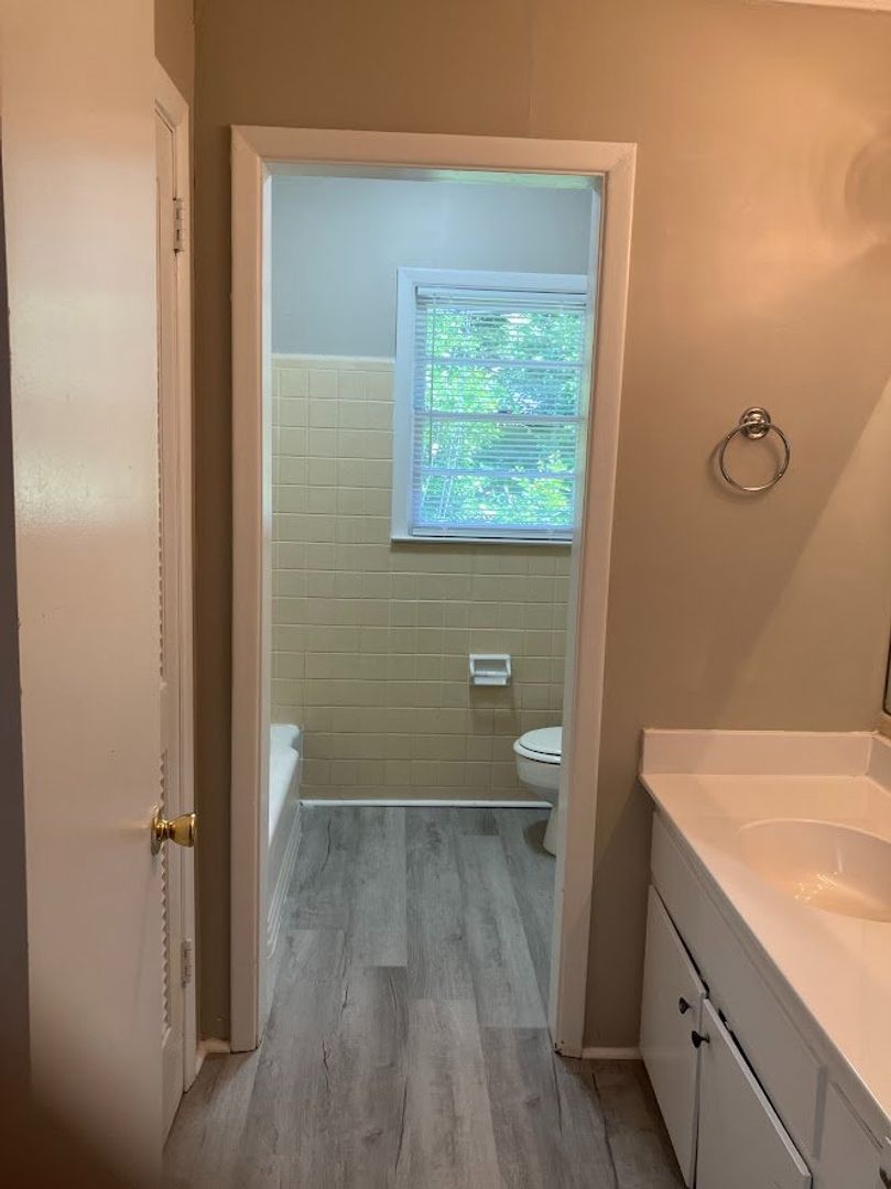 Macon Apartment: 3013 Ridge Ave