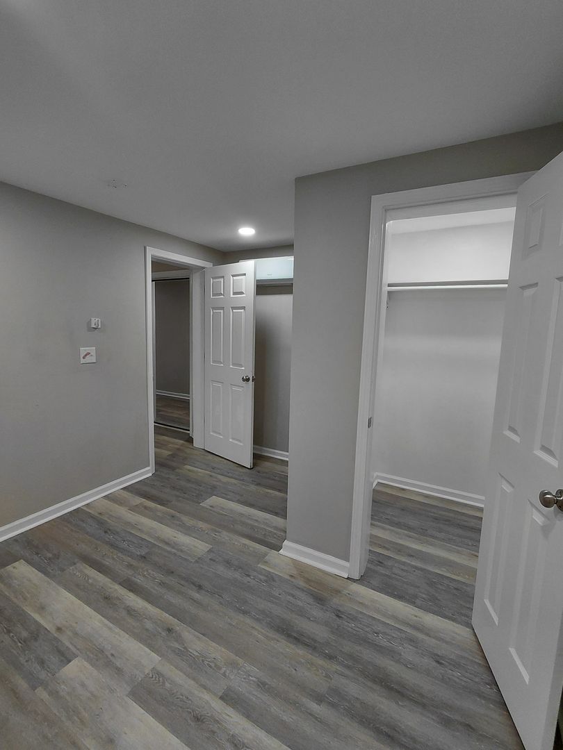 Macon Apartment: 2056 Vineville Avenue