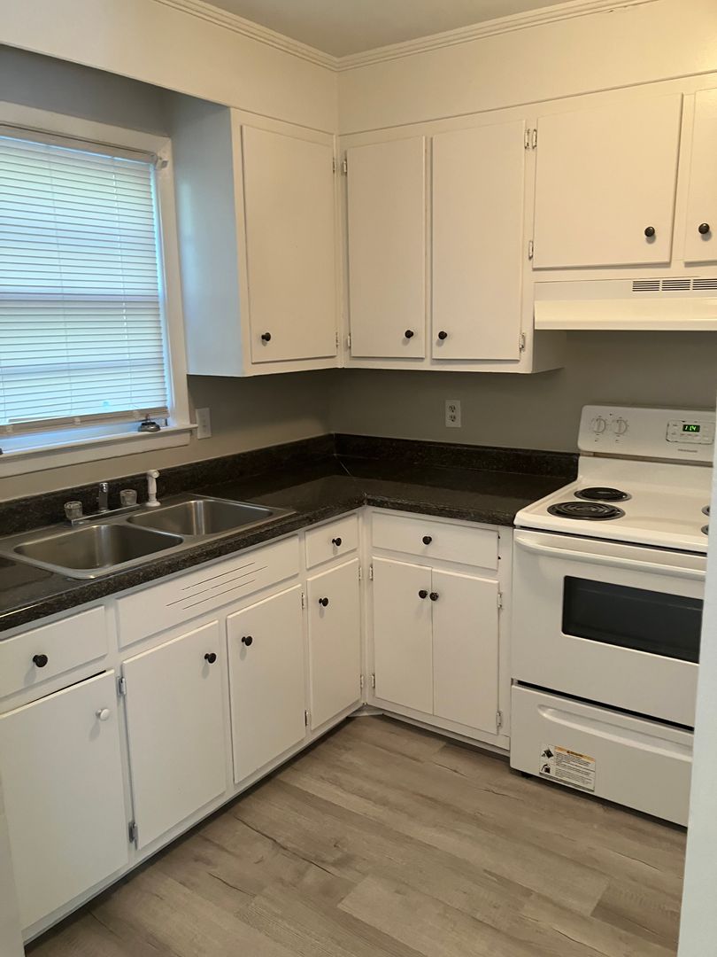 Macon Apartment: 3013 Ridge Ave