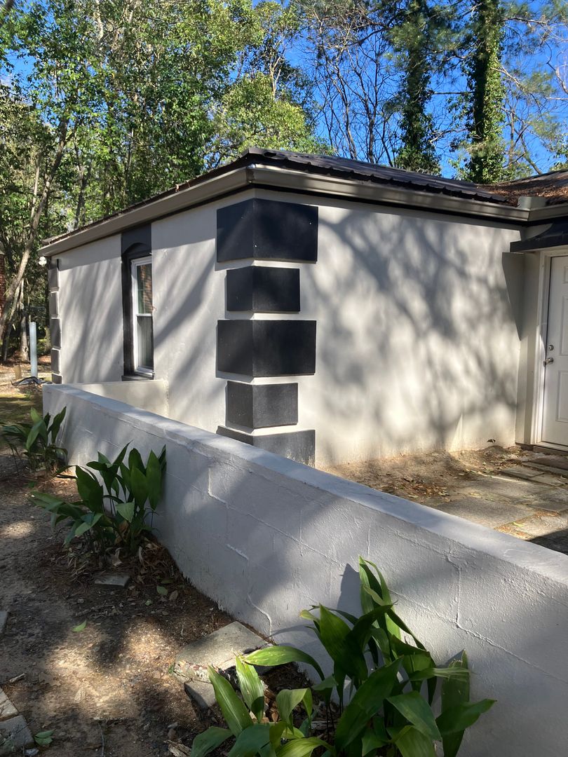 Macon Apartment: 2591 N Pierce Cir